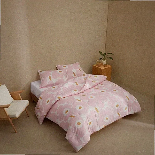 Marimekko Unikko Cotton Reversible Comforter Set, FULL/QUEEN, Color: Light Pink