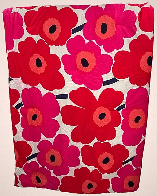 Marimekko Unikko Red Pink Poppies Floral Print Queen Sized Comforter Reversible